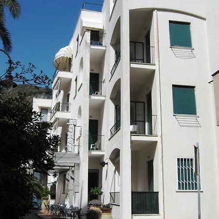 Hotel Al Capo Varigotti Zewnętrze zdjęcie
